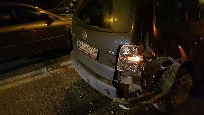 В Івано-Франківську зіткнулися одразу чотири автівки
