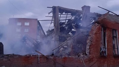 Російська армія вдарила "Шахедами" по Білопіллю на Сумщині Російська армія вдарила "Шахедами" по Білопіллю на Сумщині
