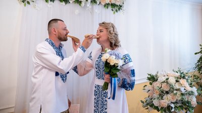У липні збільшилась кількість пар на Волині, які одружилися У липні збільшилась кількість пар на Волині, які одружилися