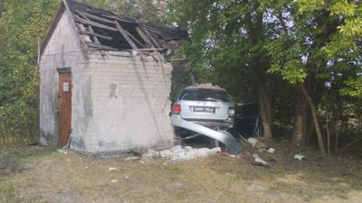 На Волині в ДТП постраждала 41-річна жінка: її деблокували рятувальники На Волині в ДТП постраждала 41-річна жінка: її деблокували рятувальники