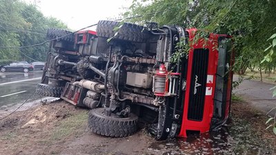 У результаті ДТП за участі автомобіля ДСНС у Сєвєродонецьку є травмовані