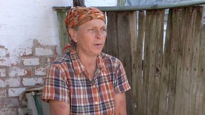 Збирає гроші мамі на протез: в селі біля Чернігова хлопчик щодня долає 12 кілометрів, щоб продати молоко Збирає гроші мамі на протез: в селі біля Чернігова хлопчик щодня долає 12 кілометрів, щоб продати молоко