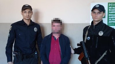На Закарпатті затримали чоловіка, якого підозрюють у вбивстві 10-річної дитини На Закарпатті затримали чоловіка, якого підозрюють у вбивстві 10-річної дитини