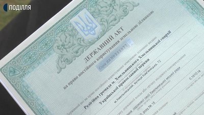 Настоятель храму Протоієрей Іон каже, мають необхідні документи. Фото: Суспільне