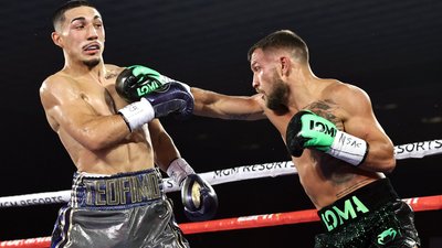 Ломаченко після поразки від Лопеса й втрати усіх чемпіонських поясів. Що далі для Ломи?