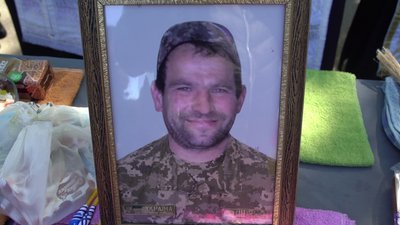У Кропивницькому попрощалися з чотирма захисниками України У Кропивницькому попрощалися з чотирма захисниками України