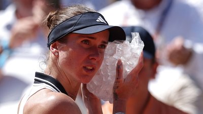 Еліна Світоліна в матчі першого кола на Ролан Гарросі