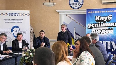 Почаївська лавра: шляхи розірвання договору оренди з УПЦ МП Почаївська лавра: шляхи розірвання договору оренди з УПЦ МП