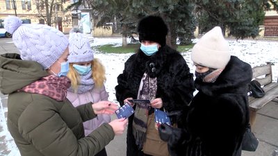 "Селфі у музеї": як акція проходить у херсонському музеї в умовах локдауну "Селфі у музеї": як акція проходить у херсонському музеї в умовах локдауну
