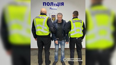 Вдарив ножем знайомого: поліцейські затримали підозрюваного у Носівці на Чернігівщині