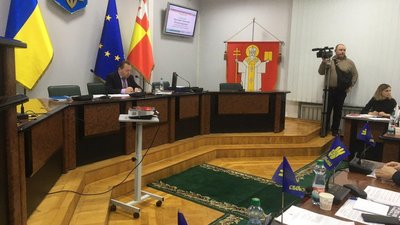 Підприємці з Центрального ринку прийшли на сесію Луцької міської ради Підприємці з Центрального ринку прийшли на сесію Луцької міської ради