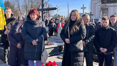 Врятував побратимів, відвівши літак: на Тернопільщині вшановують Героя України Олександра Корпана