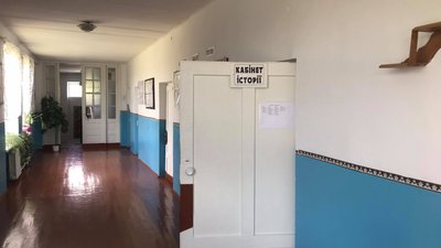 Оптимізація шкіл на Львівщині: що кажуть батьки та вчителі