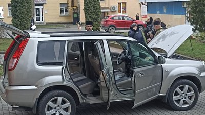 Авто, яке придбали волонтери проєкту "Бандеролька перемоги" Авто, яке придбали волонтери проєкту "Бандеролька перемоги"