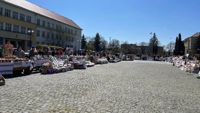 В Ужгороді освятили вісім тисяч пасок для військових В Ужгороді освятили вісім тисяч пасок для військових