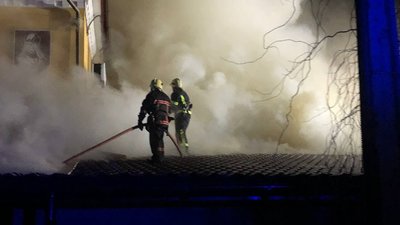 Зайнялося у котельні: на Волині горів торгово-культурний центр Зайнялося у котельні: на Волині горів торгово-культурний центр