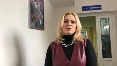 У Тернополі художники передали картини на підтримку онкохворих