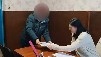 Колаборантці з Херсонщини, яка працювала в окупаційній адміністрації, повідомили про підозру — СБУ Колаборантці з Херсонщини, яка працювала в окупаційній адміністрації, повідомили про підозру — СБУ