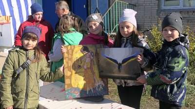 На Шосткинщині при місцевому храмі влаштували ярмарок на підтримку ЗСУ На Шосткинщині при місцевому храмі влаштували ярмарок на підтримку ЗСУ