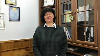 На Тернопільщині вчителька з Краматорська викладає військову підготовку На Тернопільщині вчителька з Краматорська викладає військову підготовку