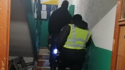 На Херсонщині поліцейські швидко виявили особу псевдомінера багатоповерхівки