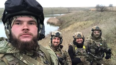 Військові "Азову" Військові "Азову"