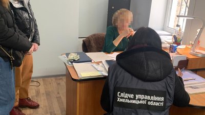 У Хмельницькому на хабарі затримали нотаріуса