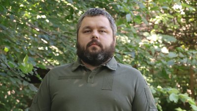 Військовослужбовець, зв'язківець Павло, 100 ОМБр