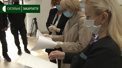 Дотримання карантину: в Ужгороді перевірили 4 супермаркети та 2 магазини
