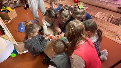 Гуманітарна допомога внутрішньо переміщеним. Як у Миколаєві забезпечують переселенців Гуманітарна допомога внутрішньо переміщеним. Як у Миколаєві забезпечують переселенців