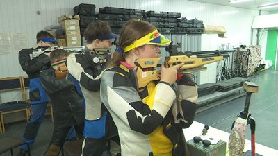 У Дніпрі розпочався міський чемпіонат із кульової стрільби – репортаж