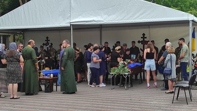 У Черкасах попрощалися з двома військовослужбовцями, які загинули на Донеччині