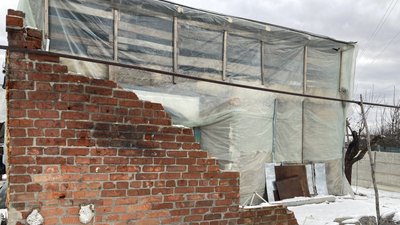 "Прошу Бога їх покарати": як у селі Яковлівка на Харківщині за рік після авіаудару відновлюється життя "Прошу Бога їх покарати": як у селі Яковлівка на Харківщині за рік після авіаудару відновлюється життя