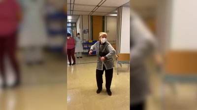 Танець в день виписки Танець в день виписки