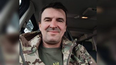 У Чернівцях прощаються з полеглим військовим Спрінчану