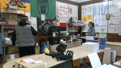 Залишив бізнес та став волонтером Залишив бізнес та став волонтером