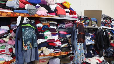 Одяг від Вінницького центру гуманітарних речей отримали понад 55 тисяч переселенців Одяг від Вінницького центру гуманітарних речей отримали понад 55 тисяч переселенців