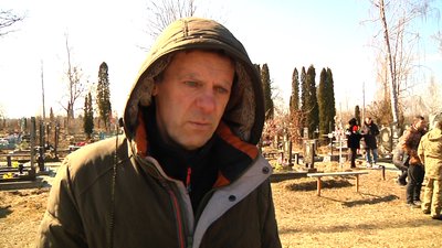 На Житомирщині попрощалися з десантником, який загинув від ракетно-бомбового удару На Житомирщині попрощалися з десантником, який загинув від ракетно-бомбового удару