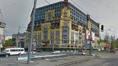 Суд дозволив знести зайві поверхи Монстра на Подолі
