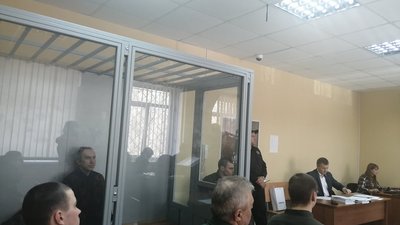 Обвинуваченого привели під конвоєм Обвинуваченого привели під конвоєм