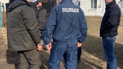 На Житомирщині у криниці знайшли тіло 18-річної дівчини. У вбивстві зізнався її парубок На Житомирщині у криниці знайшли тіло 18-річної дівчини. У вбивстві зізнався її парубок