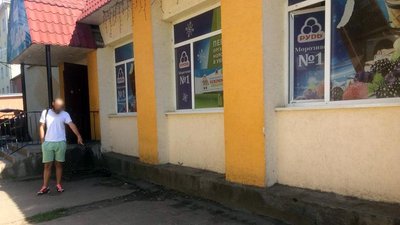 На Хмельниччині за допомогою камер спостереження впіймали підозрюваного у грабежі