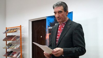 Спалив себе на знак протесту проти русифікації. У Дніпрі вшанували пам'ять дисидента Макуха Спалив себе на знак протесту проти русифікації. У Дніпрі вшанували пам'ять дисидента Макуха
