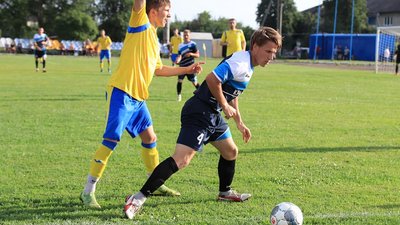 Команди вищої ліги зіграли матчі чемпіонату Сумщини з футболу Команди вищої ліги зіграли матчі чемпіонату Сумщини з футболу
