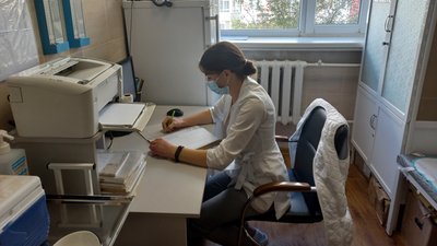 У Полтавській області почали щеплювати людей вакциною від штаму коронавірусу «Омікрон» У Полтавській області почали щеплювати людей вакциною від штаму коронавірусу «Омікрон»