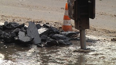 У Житомирі через прорив труби знизили тиск подачі води у 20 багатоповерхівках