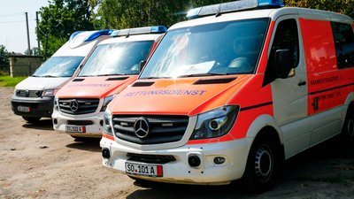 Благодійники з Німеччини передали медтранспорт деокупованій громаді на Харківщині