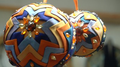 Запоріжанка створює оригінальні ялинкові іграшки Запоріжанка створює оригінальні ялинкові іграшки