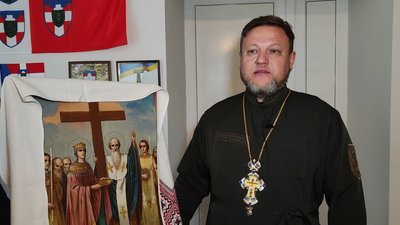 Родинна реліквія як оберіг: ікону з Рівненщини передадуть бійцям ТрО Волині на передову Родинна реліквія як оберіг: ікону з Рівненщини передадуть бійцям ТрО Волині на передову
