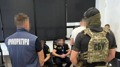 Заробляли мільйони. На Львівщині викрили масштабну схему з пільгового розмитнення імпортних авто